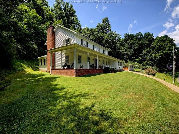 4th image of 25 Carney Dr