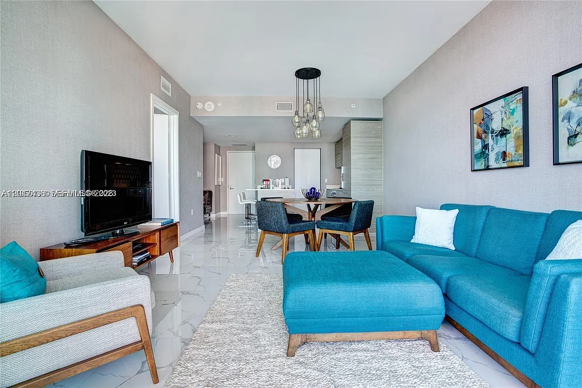 Building Photo - 1300 S Miami Ave #2104