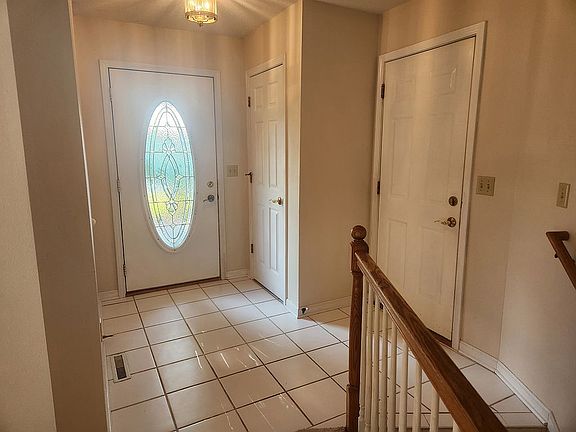 5th image of 540 2nd St SE