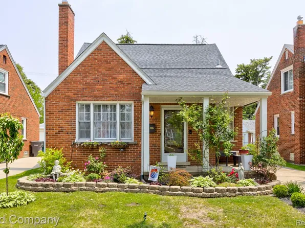 246 N Denwood St, Dearborn, MI 48128