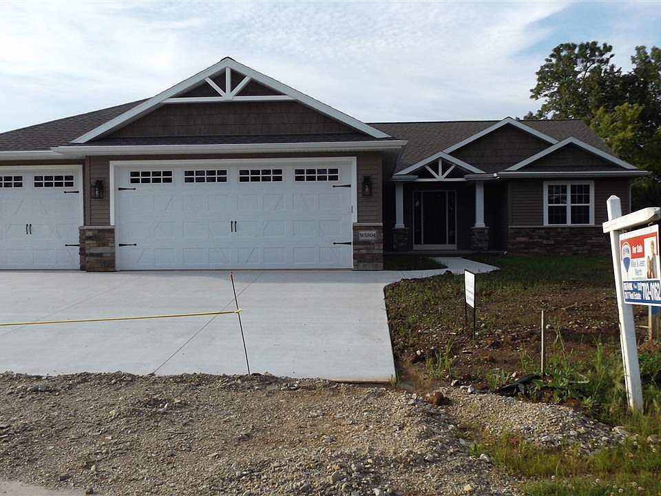 2nd image of W5804 Hoelzel Way