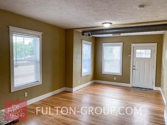 4th image of 11 Dwight Ave SE #1