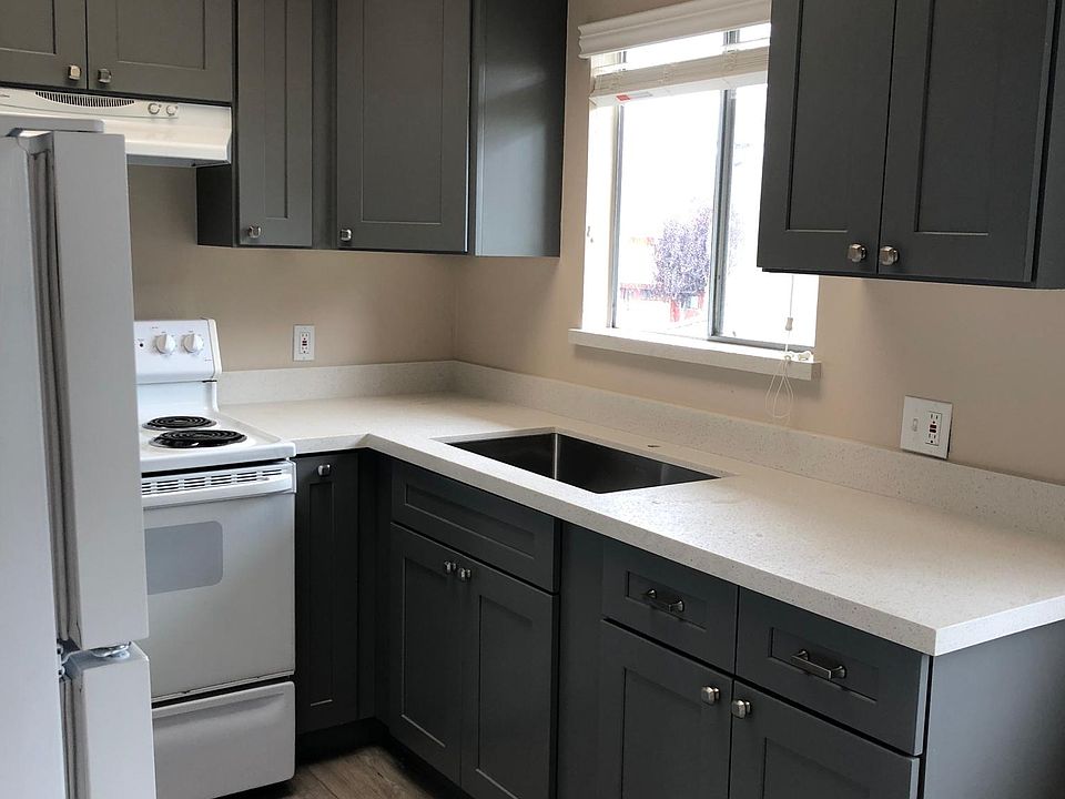 2nd image of 406 Dakota Ave APT C