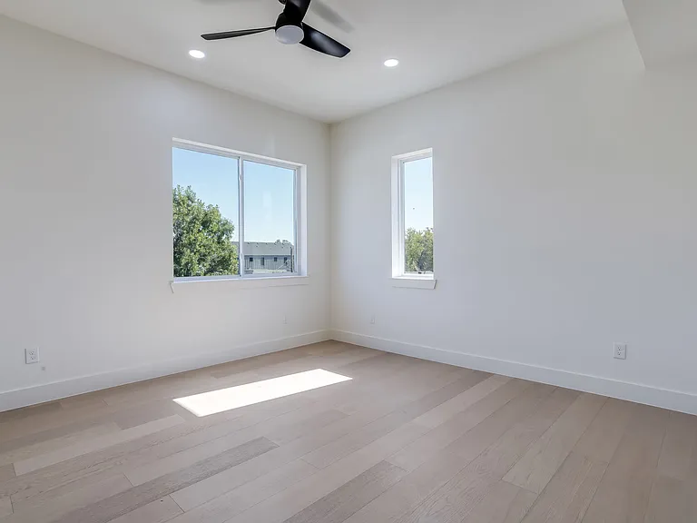 6001 Lewis St #104 — Photo 18