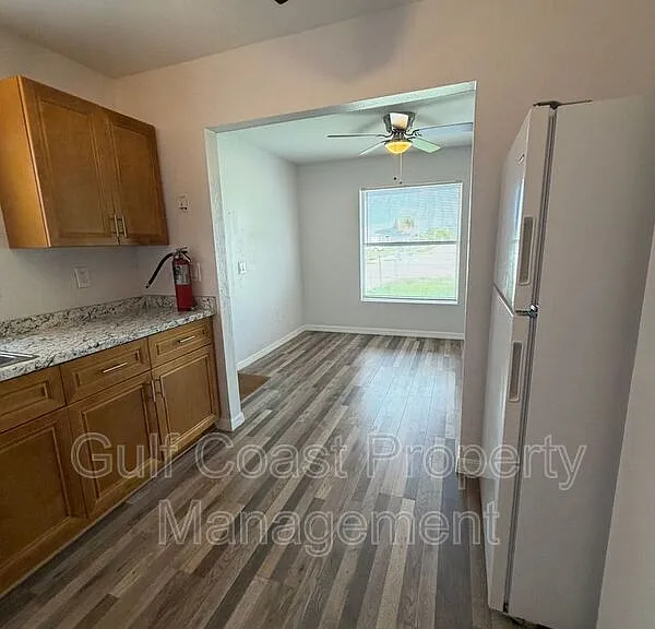 1801 S Palmdale Ct — Photo 10