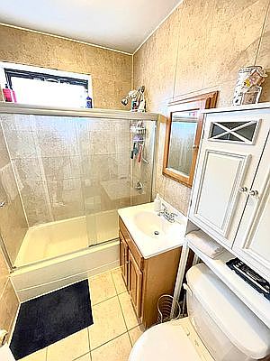 3rd image of 201 E 104th St APT 5A