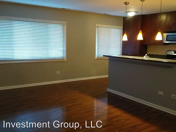 5th image of 7819 S South Shore Dr APT C6