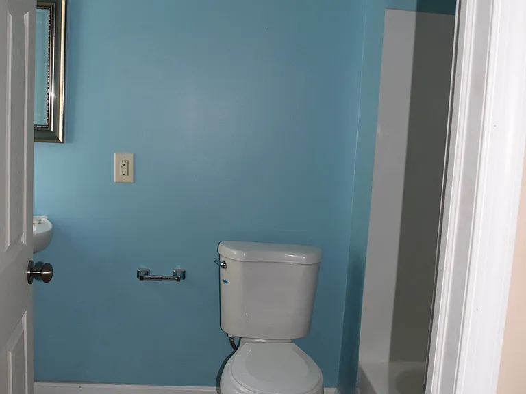 704 Main St #5 — Photo 5