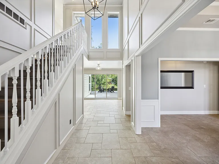 6524 Pheasant Run Rd — Photo 3
