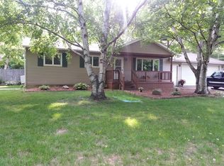 13326 North Rd, Fenton, MI 48430