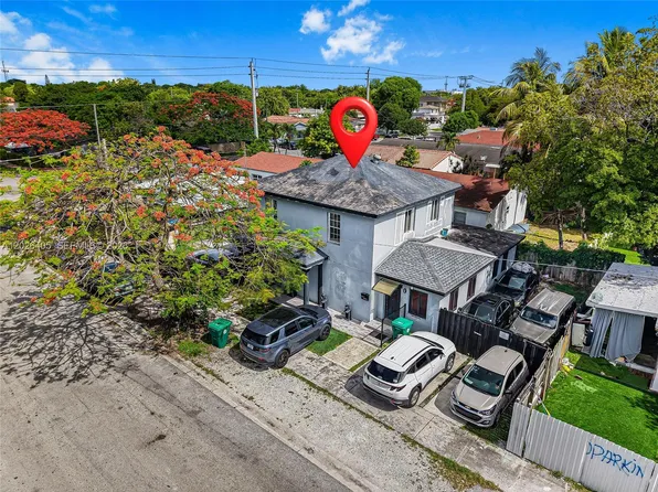 2275 NW 30th St, Miami, FL 33142
