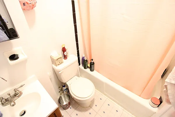 Rented by Luxor Homes & Investment Realty | media 20