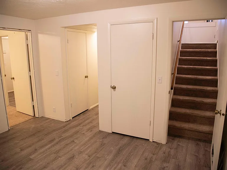 1793 S Laurelhurst Dr — Photo 13