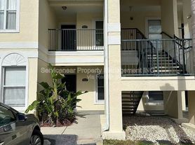 8834 Grand Palms Cir