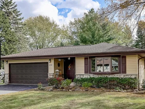 219 Park AVENUE, Eagle, WI 53119