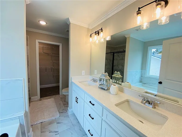 6960 Diana Cir — Photo 31