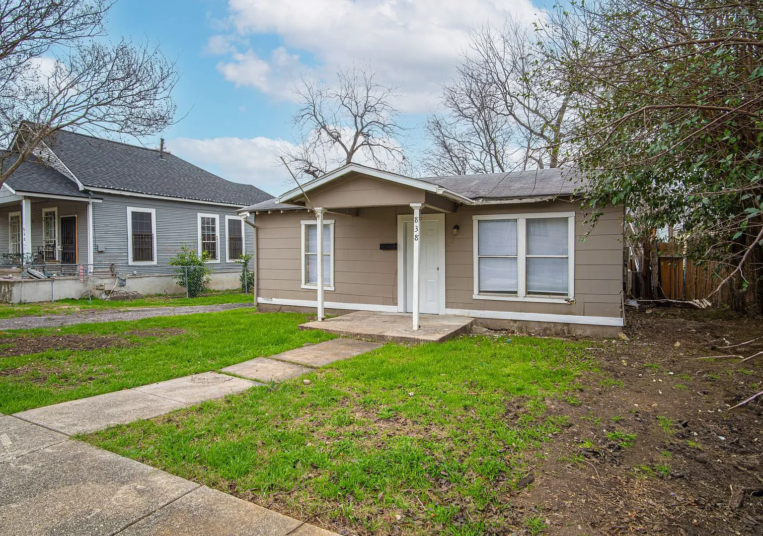 Don't Miss This Relaxing 3BR/1BA Home Near Beautiful Downtown! — Photo 3