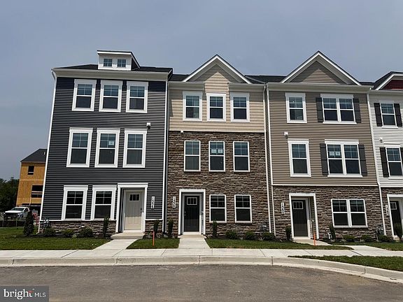 4th image of 5500 Butterfly Ln