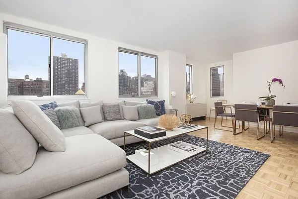 Rented by Park River | media 35