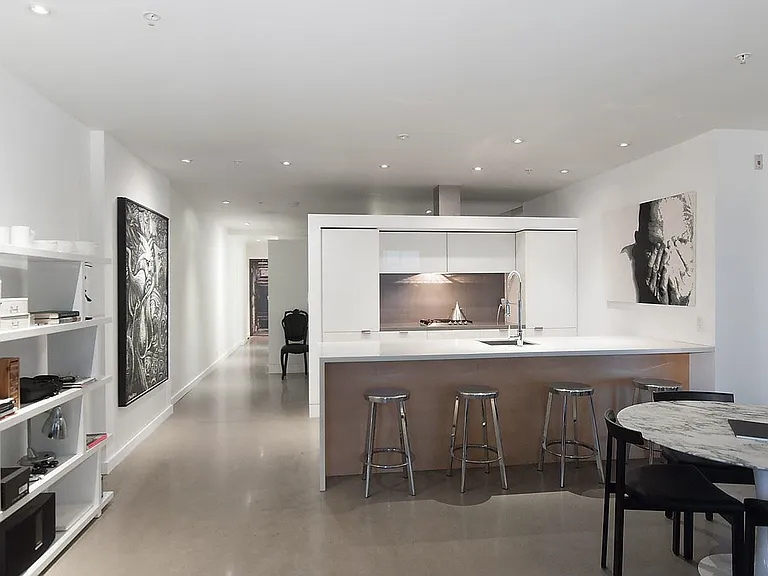 53 Hastings St W #604 — Photo 18