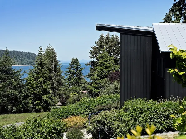 1649 Stewart Road, Freeland, WA 98249