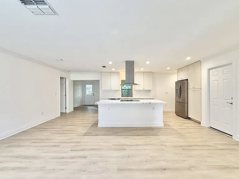 2869 Thistle Ct N — Photo 11