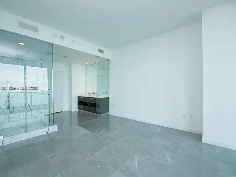 480 NE 31st St #2406 — Photo 10