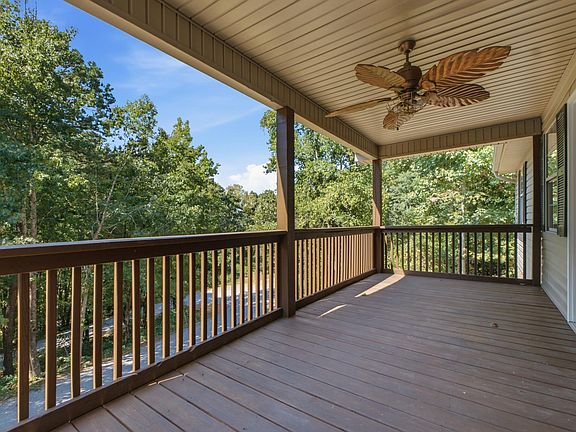 4th image of 477 Hicks Hollow Rd