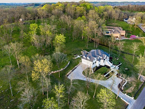 2nd image of 3500 Mauldin Woods Trl