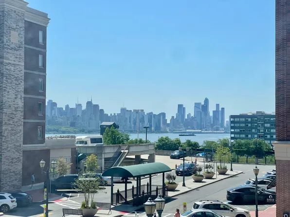 2101 City Place image 20 of 37