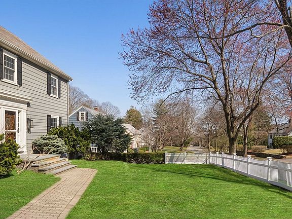 2nd image of 233 Rutledge Rd