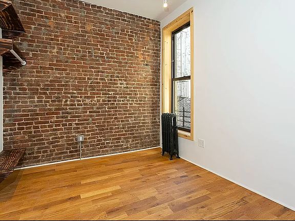 4th image of 62 New York Ave APT 1B