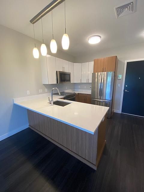 1st image of 999 Hancock St Unit 504