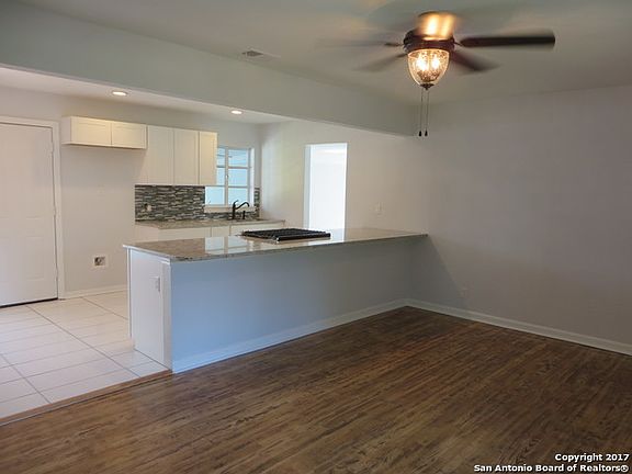 2nd image of 202 Grecian Dr