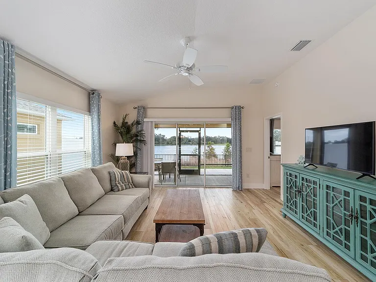 3563 Essex Ct — Photo 6
