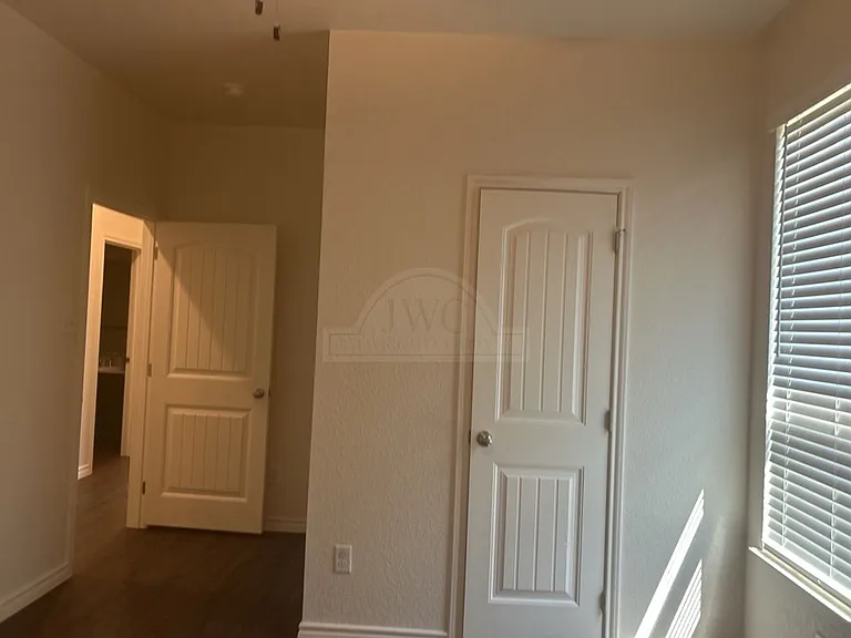 5106 Rose Garden Loop — Photo 12