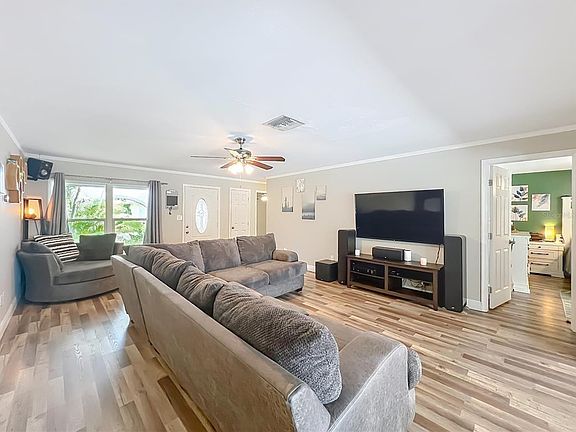 4th image of 1523 CANTERBURY CIRCLE