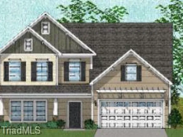 4523 Stratus Ln, Clemmons, NC 27012