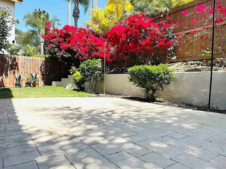 4729 Lagunita Way — Photo 3