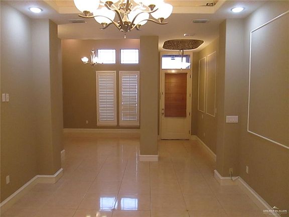 4th image of 712 Palm Shores Dr