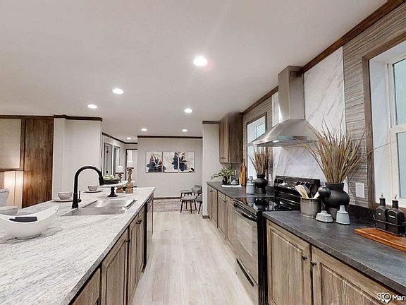 4th image of 175 N Michigan Ave #149