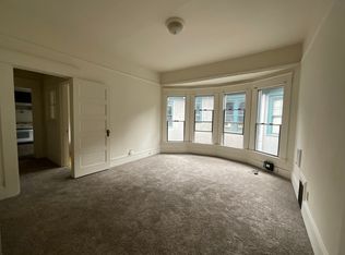 1326 SE Salmon St APT 2, Portland, OR 97214
