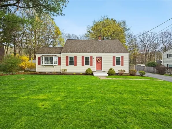 504 Pine St, Weymouth, MA 02190