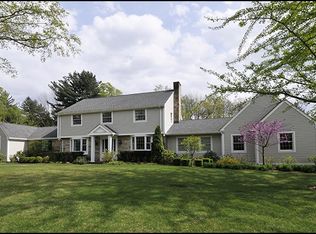 2 Jacquelin Ave, Ho Ho Kus, NJ 07423