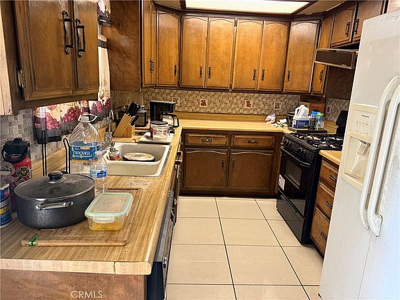 5th image of 9096 Elm Ave