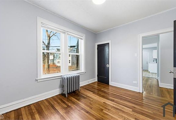 5th image of 7612 S Saginaw Ave #1B