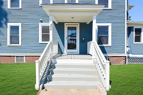 350 King St #1 Photo 1