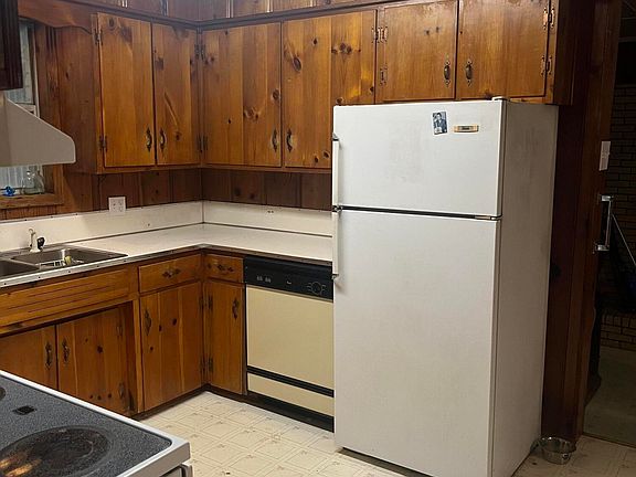 5th image of 310 Old Walthall Rd