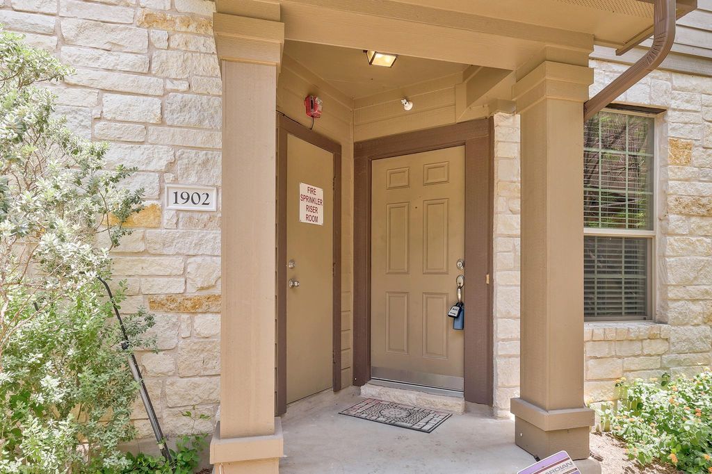 1310 Parmer Ln #1902, Austin, TX - View 2