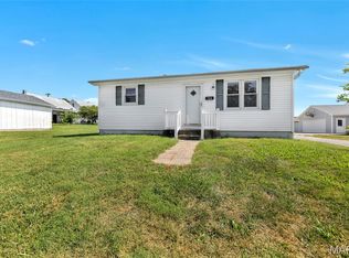504 Stiening St, Waterloo, IL 62298